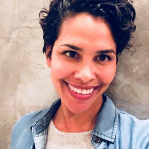 Meet your Posher, Crystal